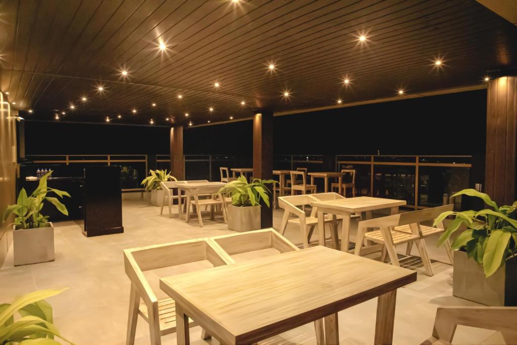 RAVO Hotel