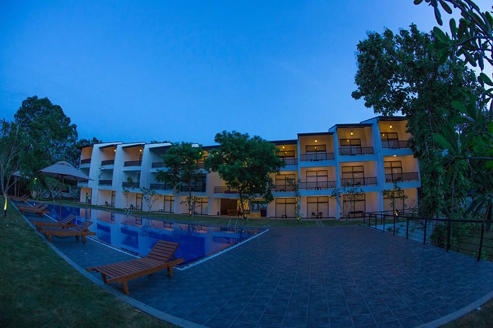 Grand Tamarind Lake
